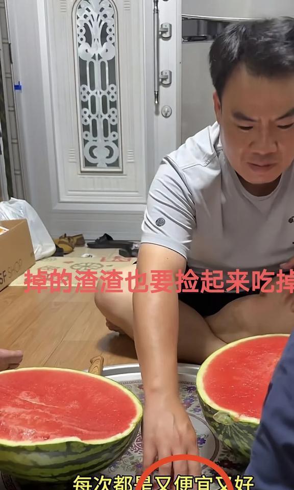 娱乐吃瓜博主看谁直播,揭秘娱乐吃瓜博主眼中的直播达人 第2张 娱乐吃瓜博主看谁直播,揭秘娱乐吃瓜博主眼中的直播达人 第2张