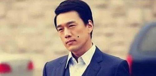 圈内爆料王耀庆抽雪茄,揭秘明星圈内的奢华生活 第1张 圈内爆料王耀庆抽雪茄,揭秘明星圈内的奢华生活 第1张